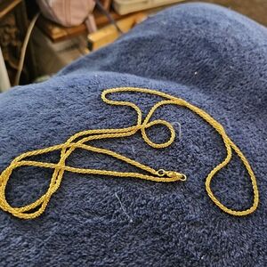 Elegant Gold Chain Necklace